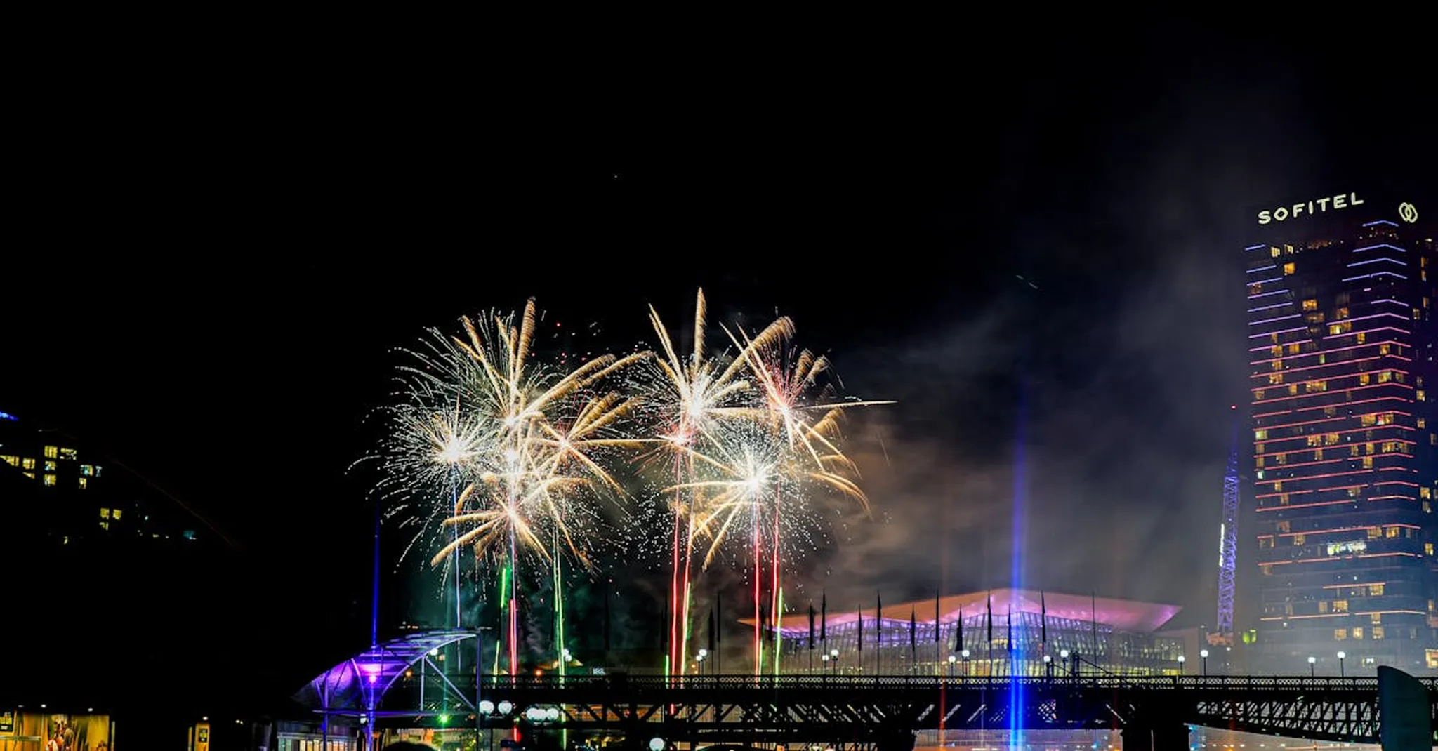Pittsburgh Light Up Night 2026: Holiday Season Kickoff & Where to Stay