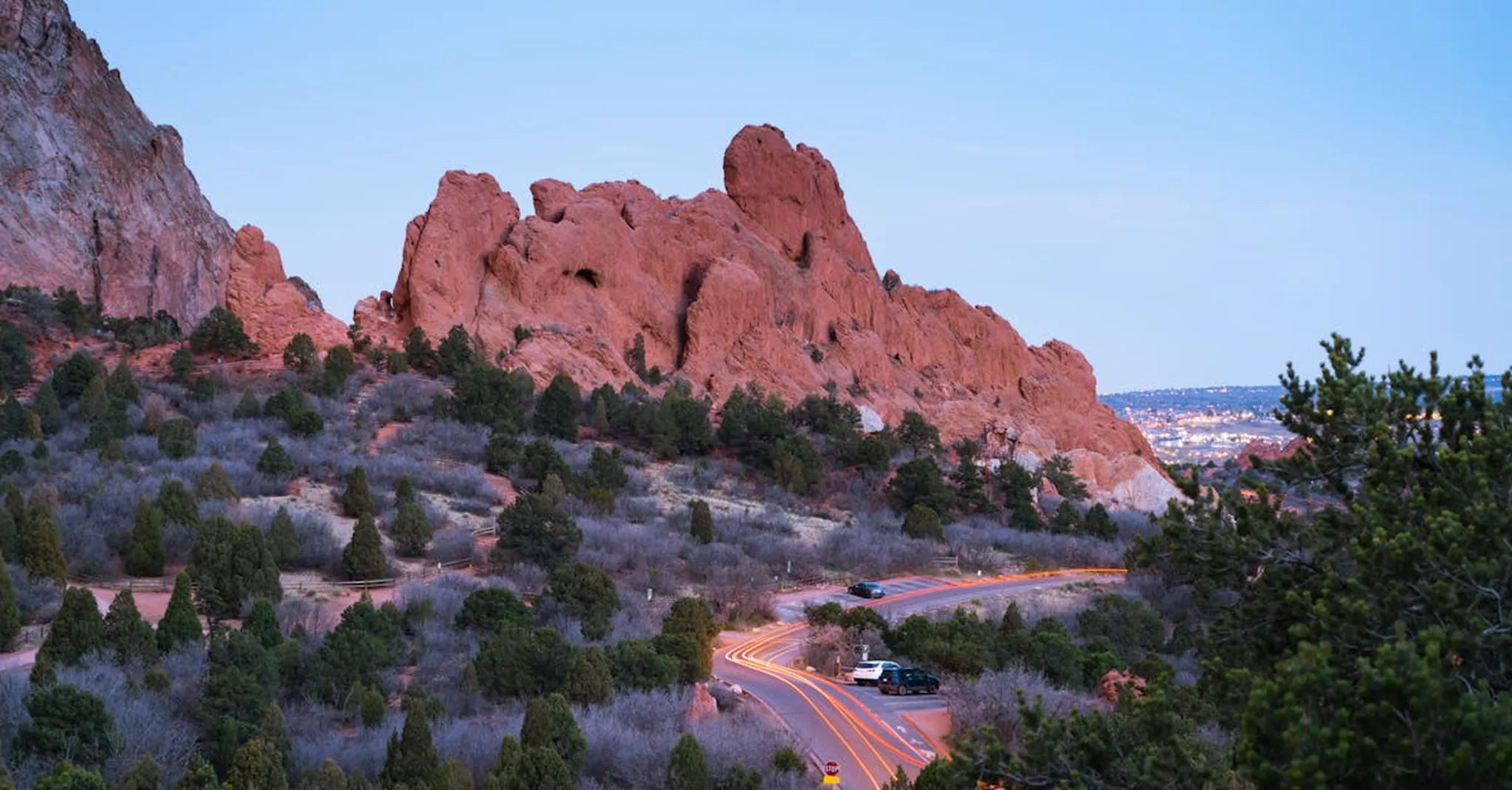 Summer Solstice at Garden of the Gods 2026: Sunrise Hikes & Nearby Stays