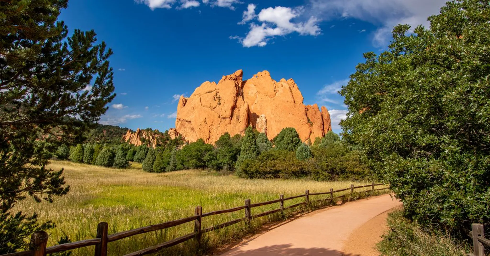 Best Colorado Springs Vacation Rentals Near Hiking Trails 2026