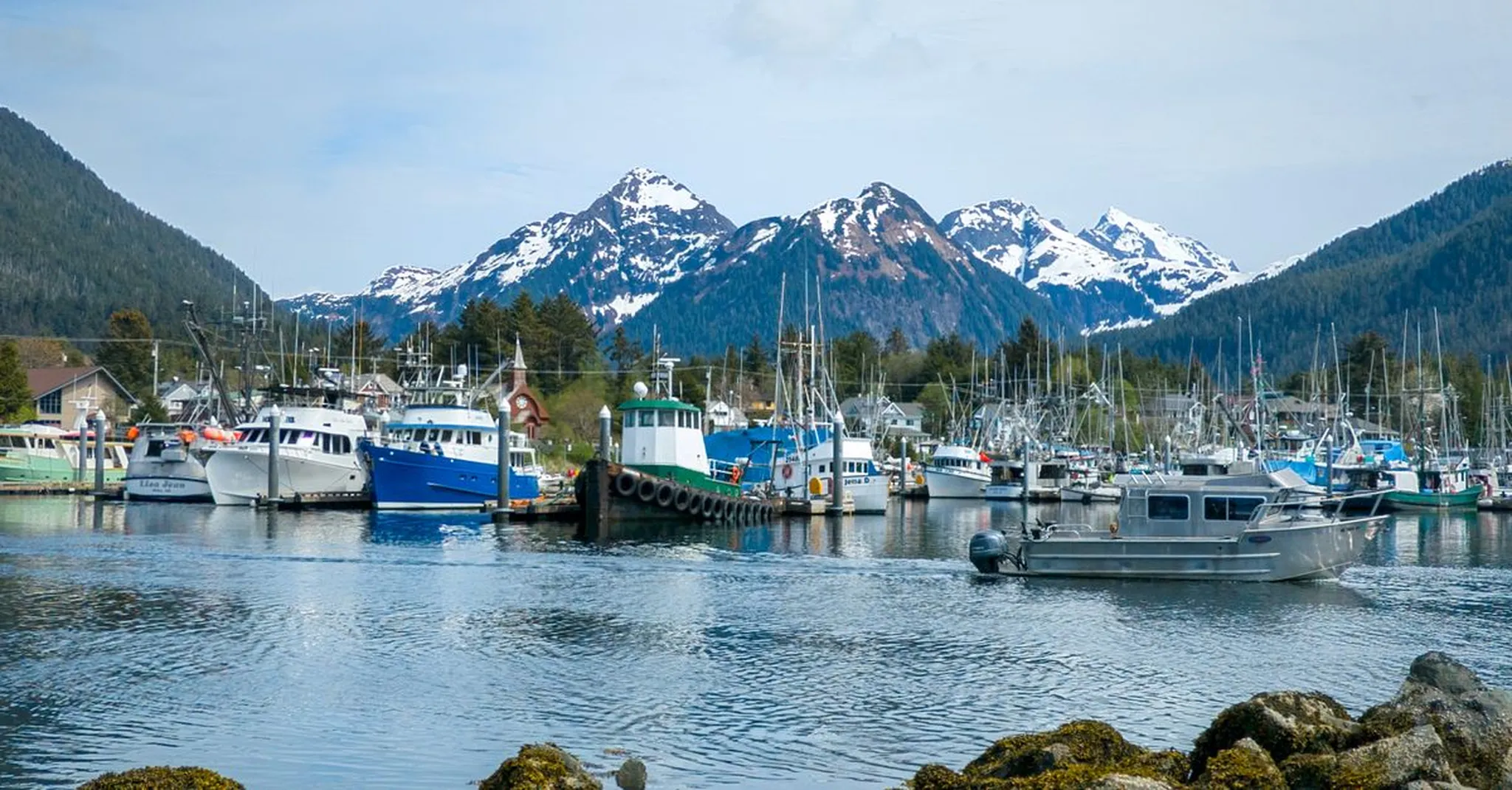 https://storage.googleapis.com/hostai-booking-prod-photos/clients/juneauvacationhomes/blogs/covers/7d2d0618-00fd-49d6-b83e-77c55bf20221.jpg