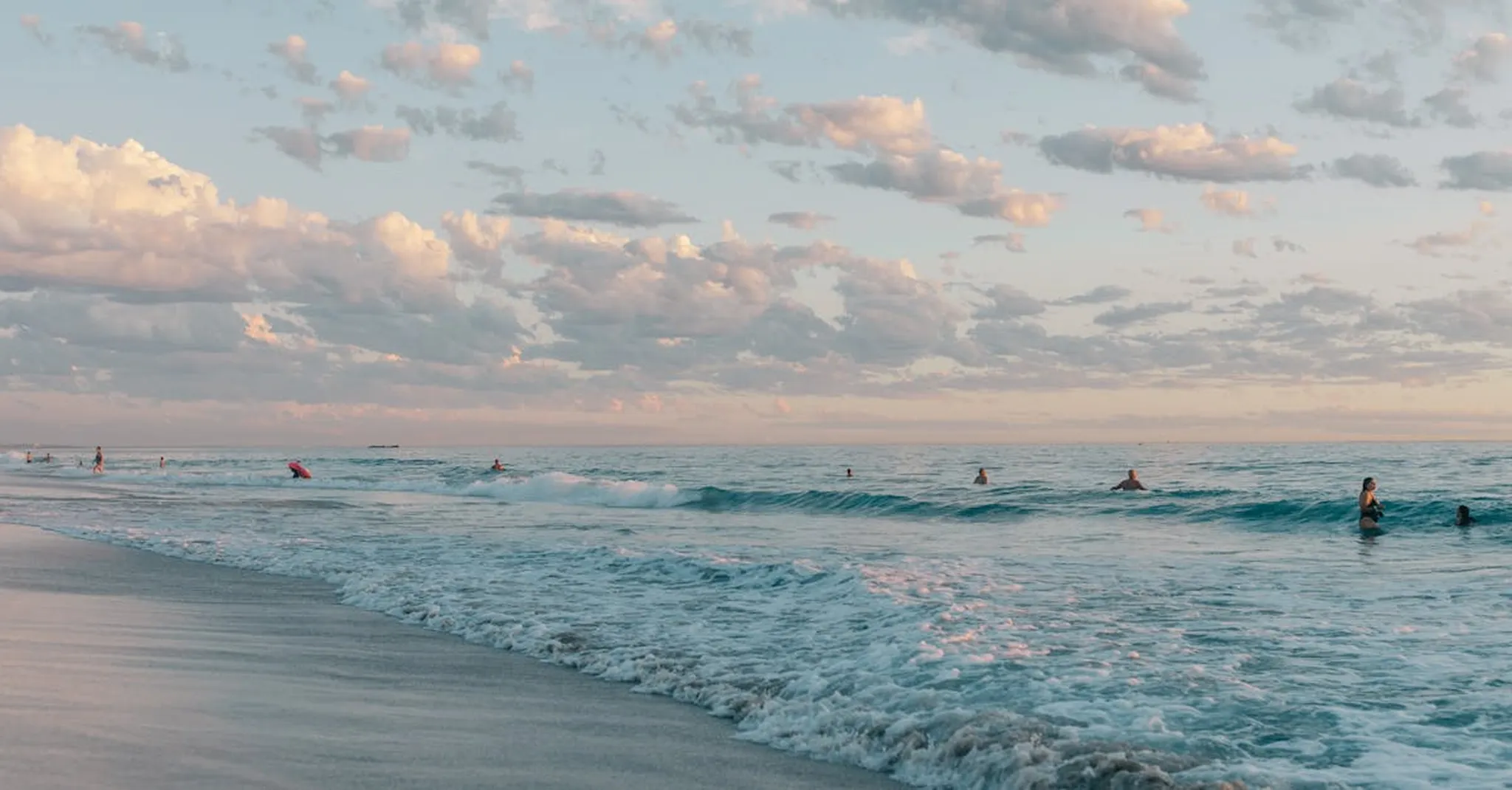 Labor Day Weekend 2026 in New Smyrna Beach: Your End-of-Summer Beach Getaway Guide