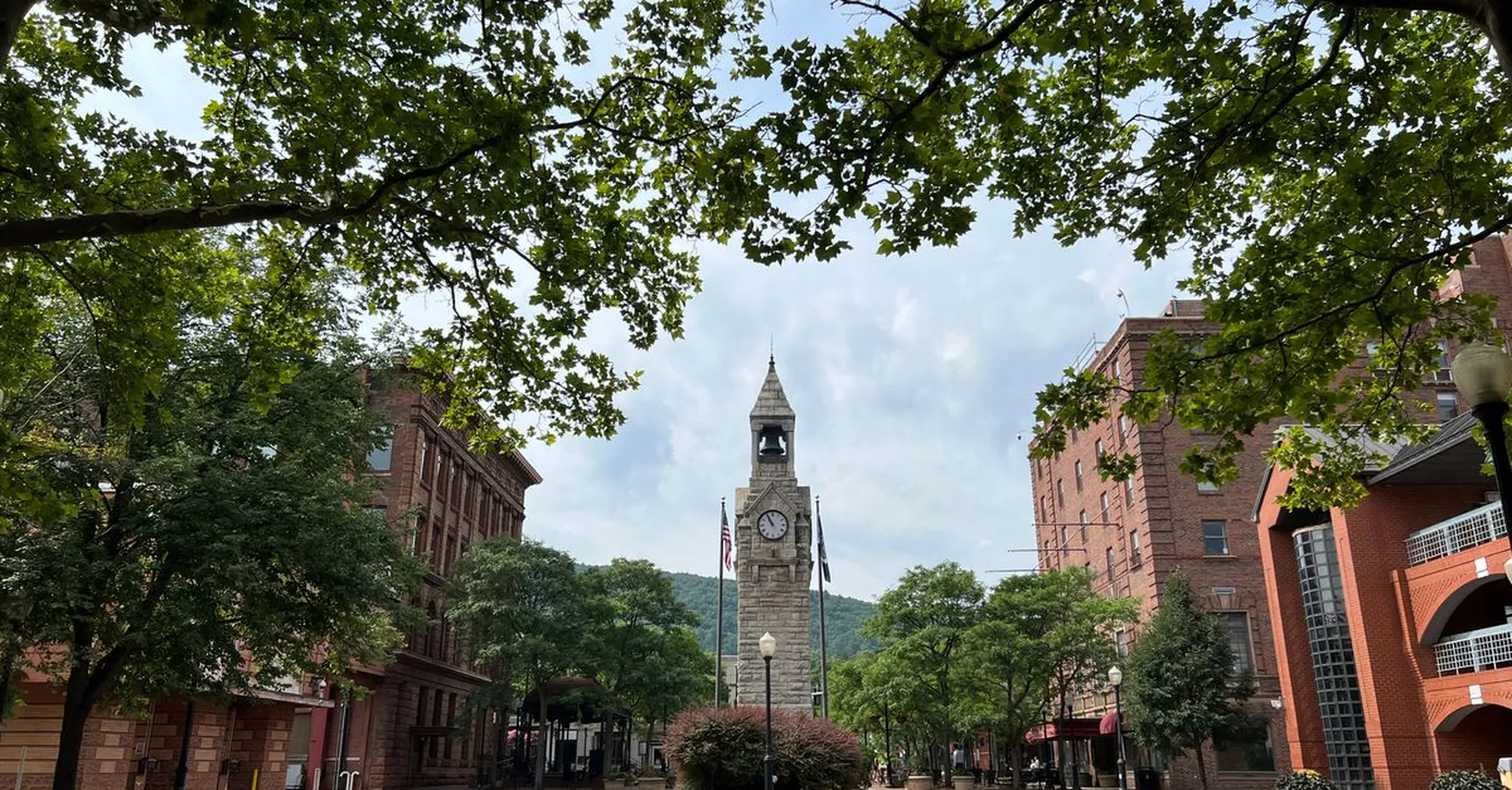 Jim Thorpe PA Day Trip from Your Poconos Cabin: 2026 Visitor Guide