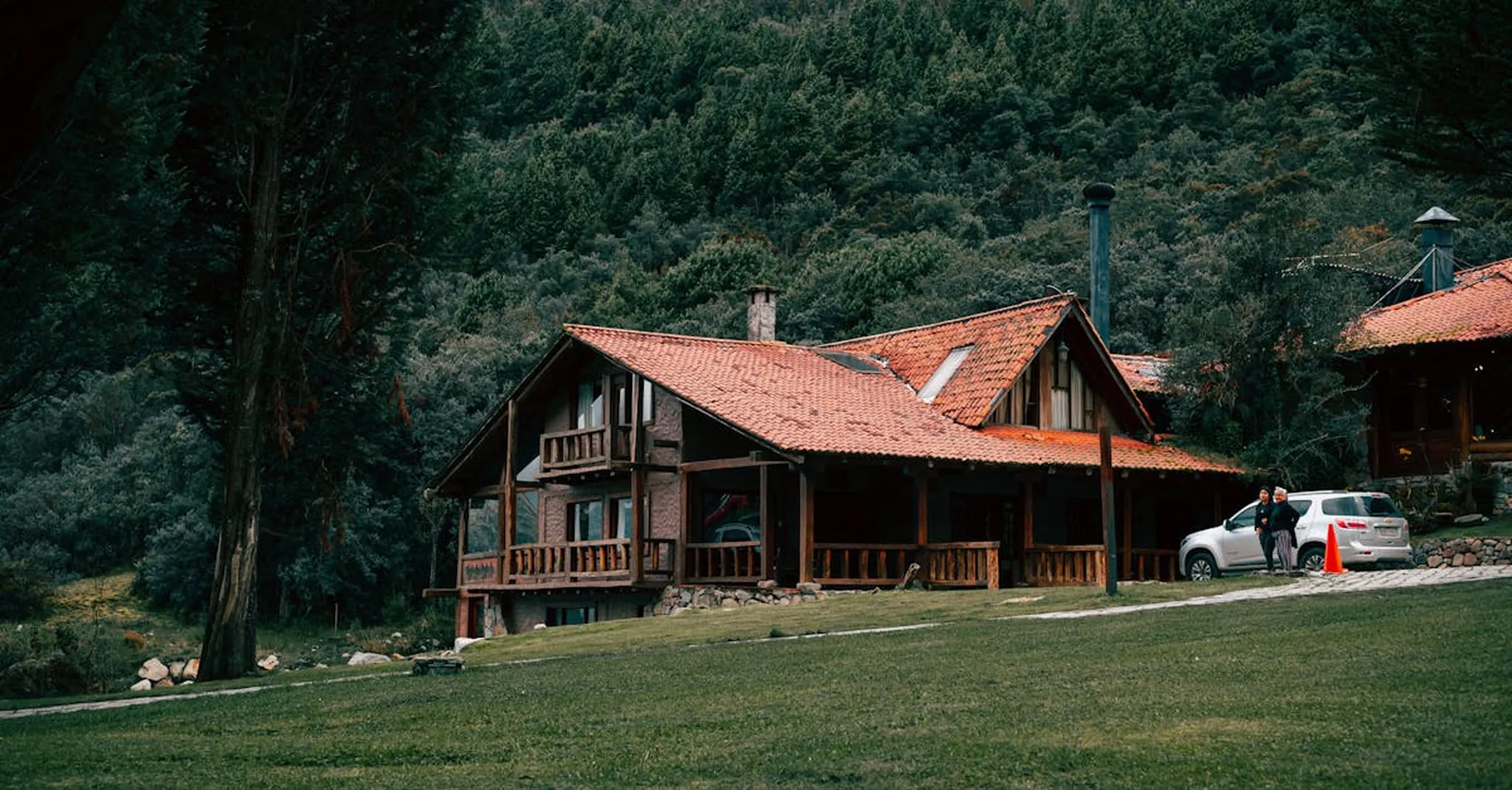 Planning a Prom Weekend in the Poconos: Group Cabin Rentals for High Schoolers