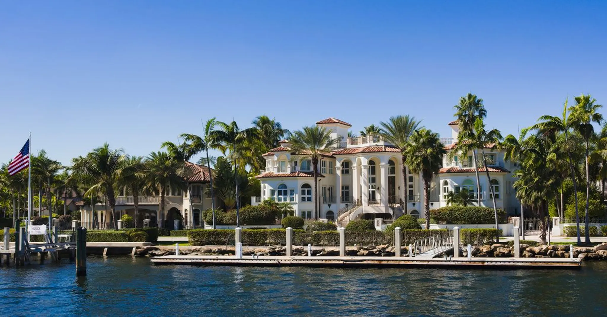 Labor Day Weekend in Fort Lauderdale 2026: Beach Events and Villa Stays for Groups