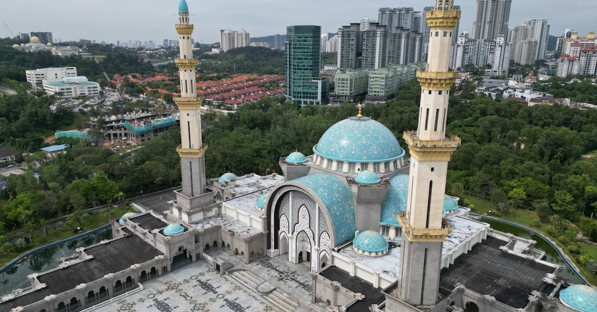 Awal Muharram 2026 in Kuala Lumpur: Islamic New Year Guide and Where to Stay