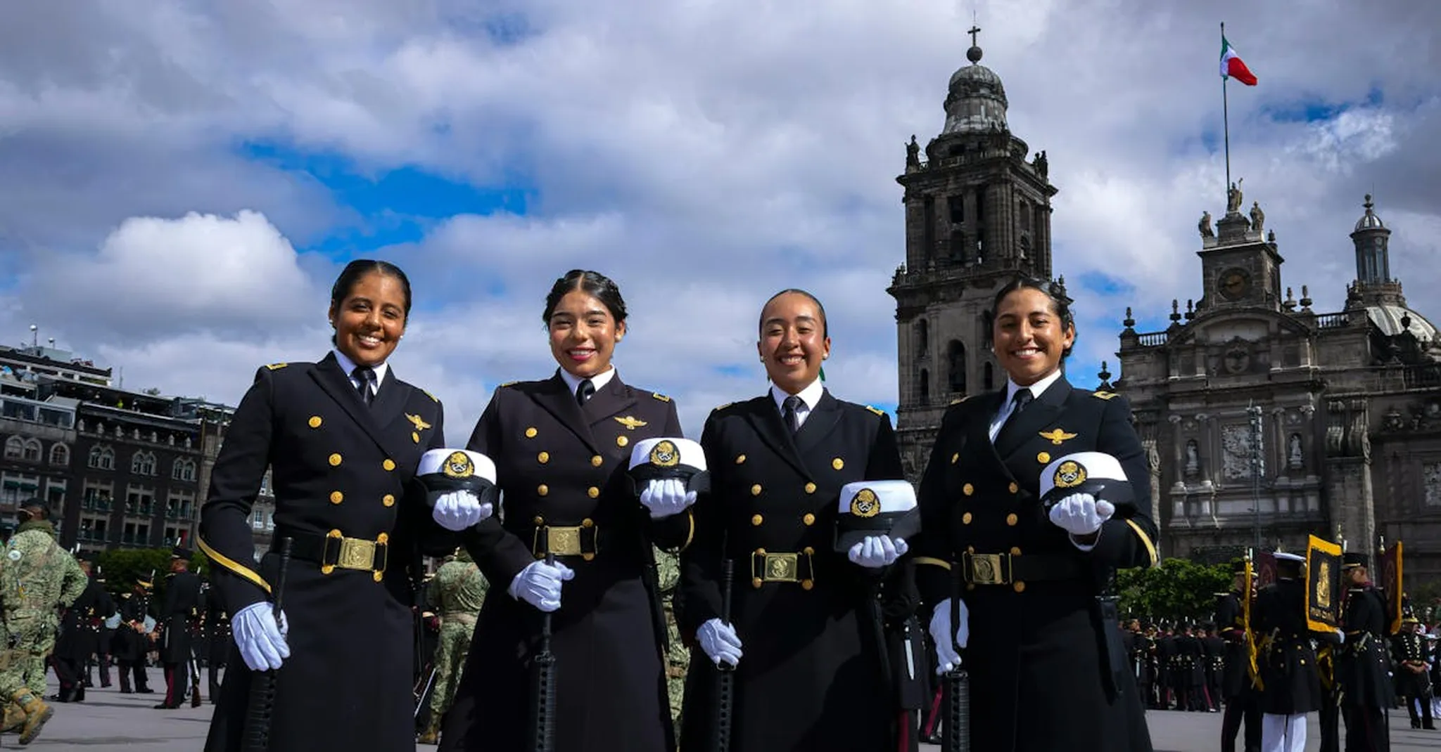 Día de la Marina in Mazatlán 2026: June 1st Celebrations and Where to Stay