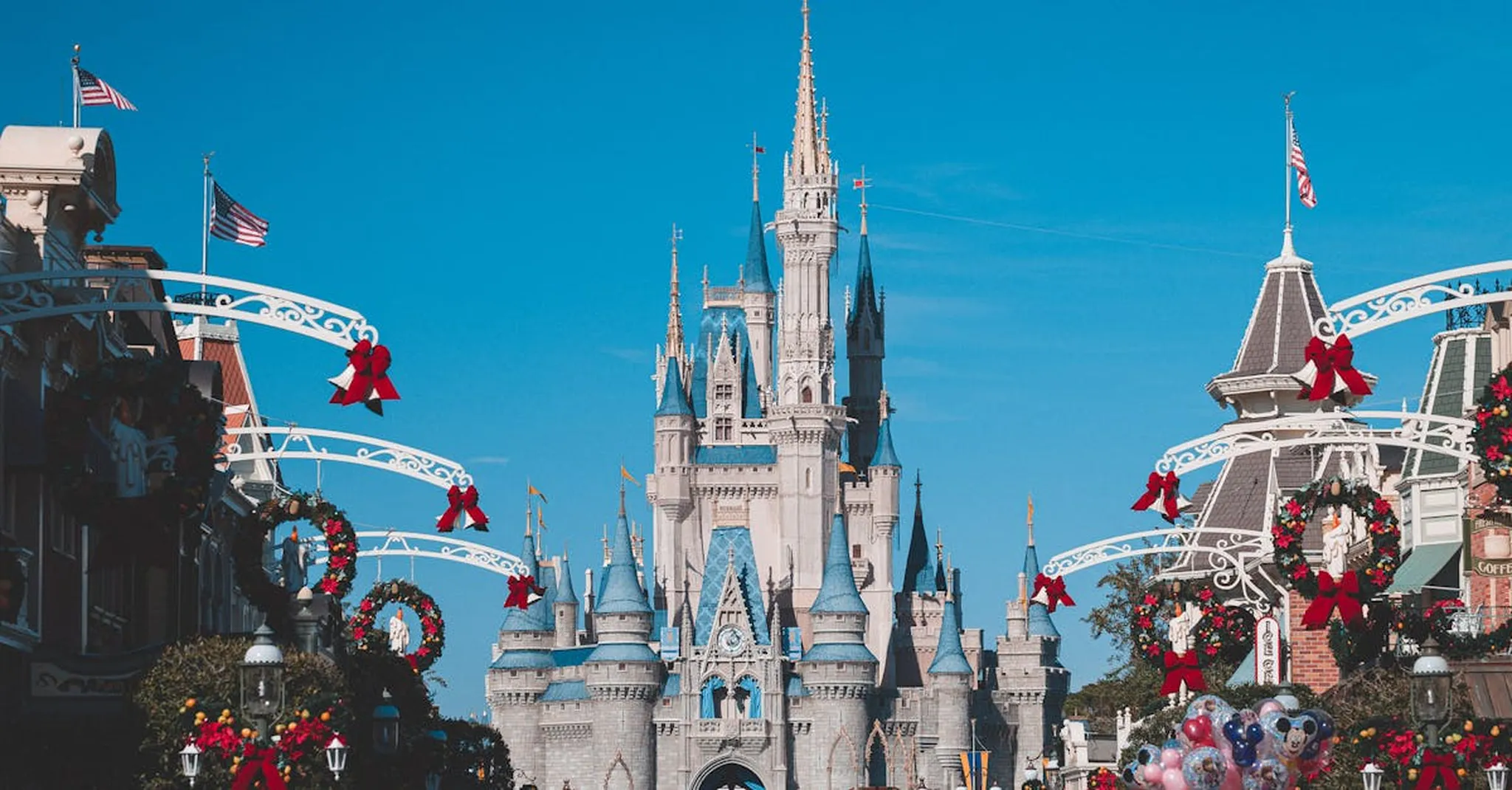 Gay Days Orlando 2026: Vacation Rentals Near Disney World for Groups