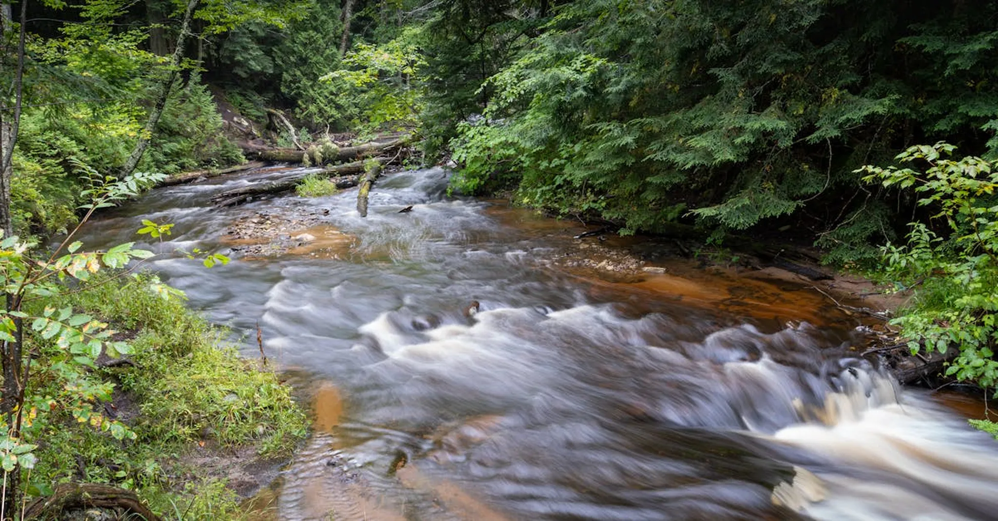 Late Spring Kayaking on the Two Hearted River: 2026 Trip Planning Guide