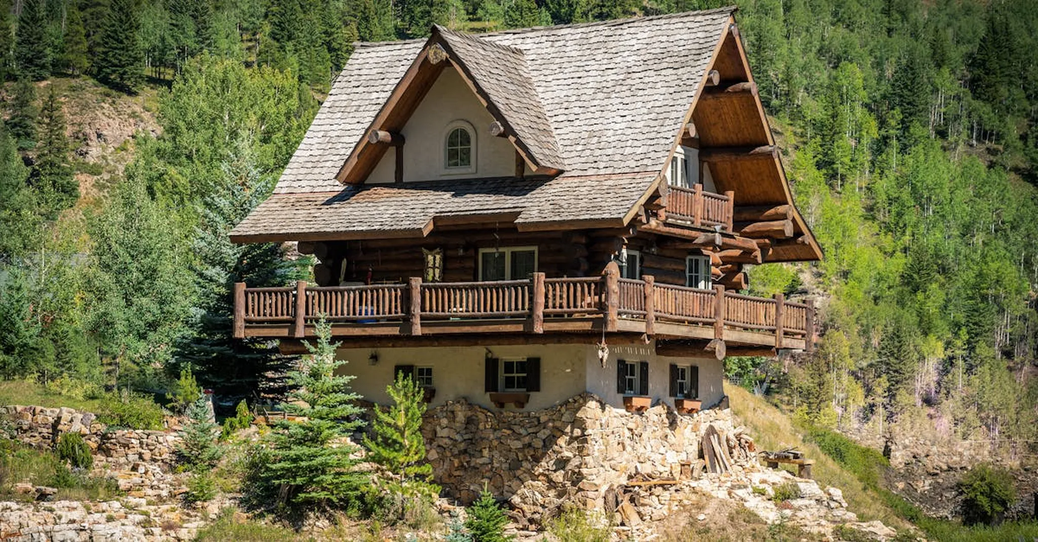 Mother's Day Weekend 2026 in Texas Hill Country: Lakeside Getaways Near Austin