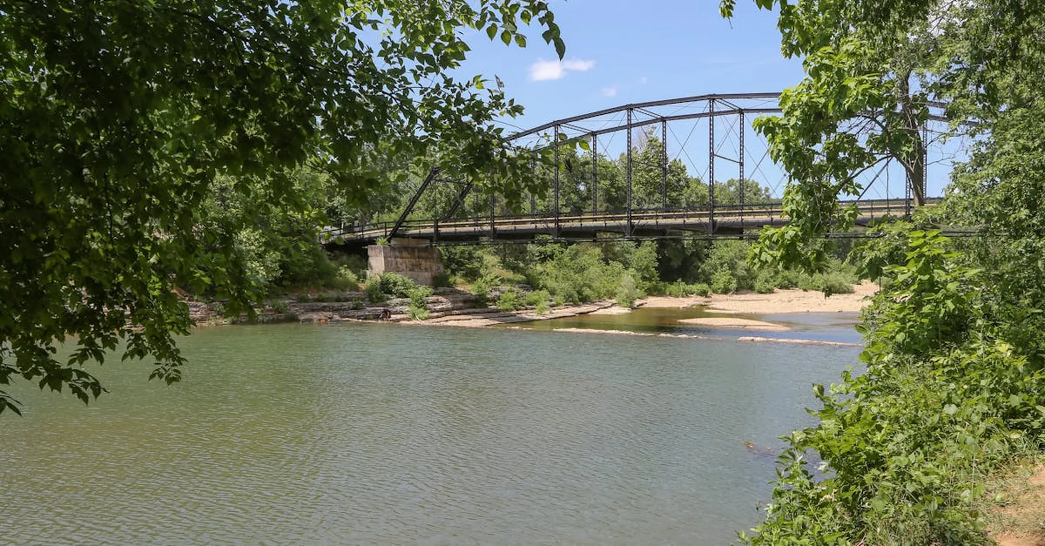 Arkansas River Tubing Season 2026: Buena Vista Float Trips and Cabin Stays