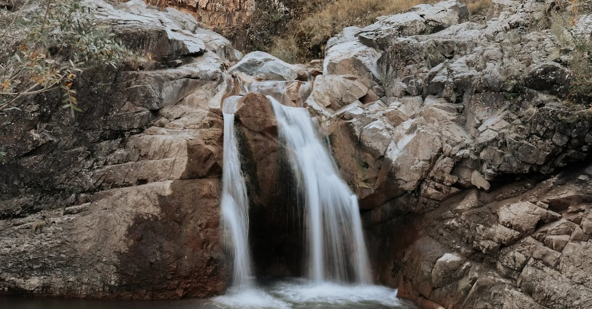 Colorado Springs MayFest 2026: Where to Stay Near Seven Falls