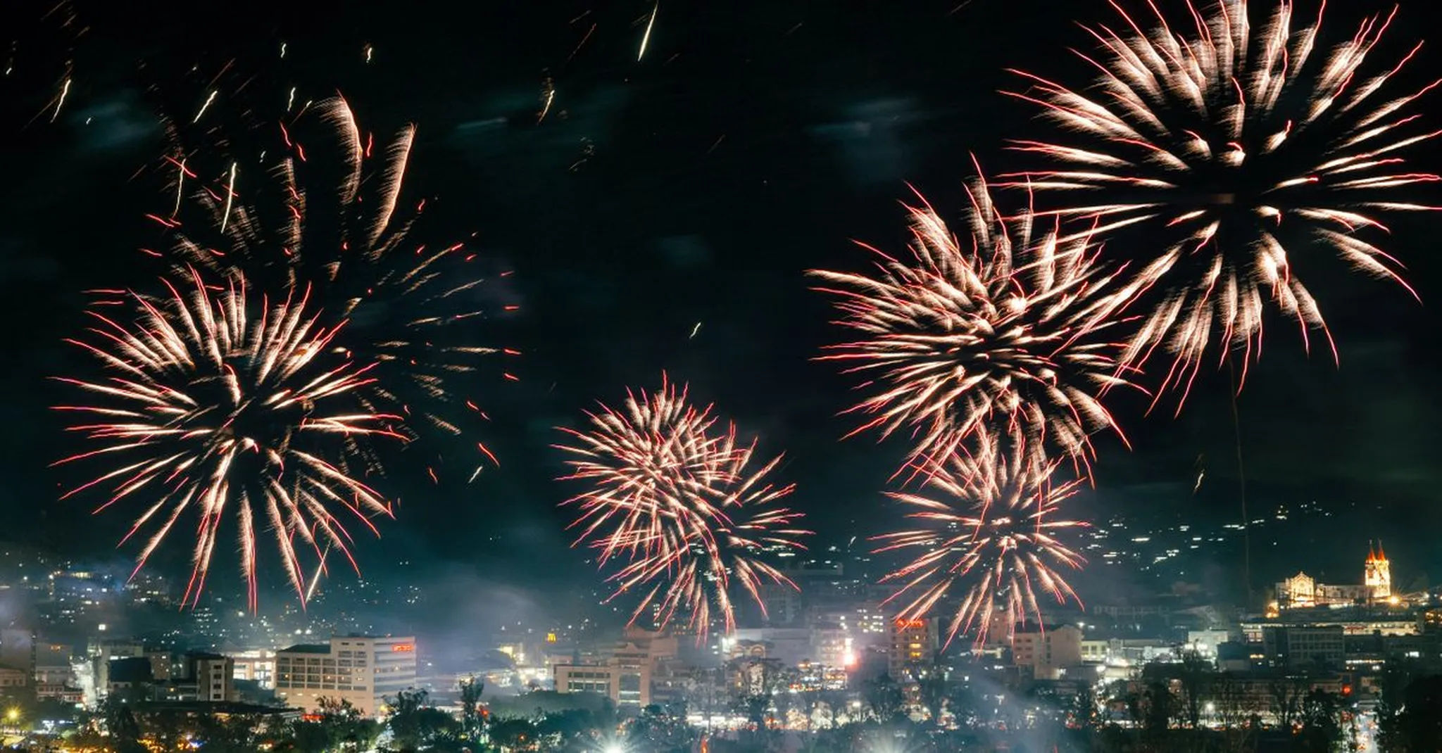 Pigeon Forge Patriot Festival July 4th 2026: Complete Guide to Fireworks & Cabin Stays