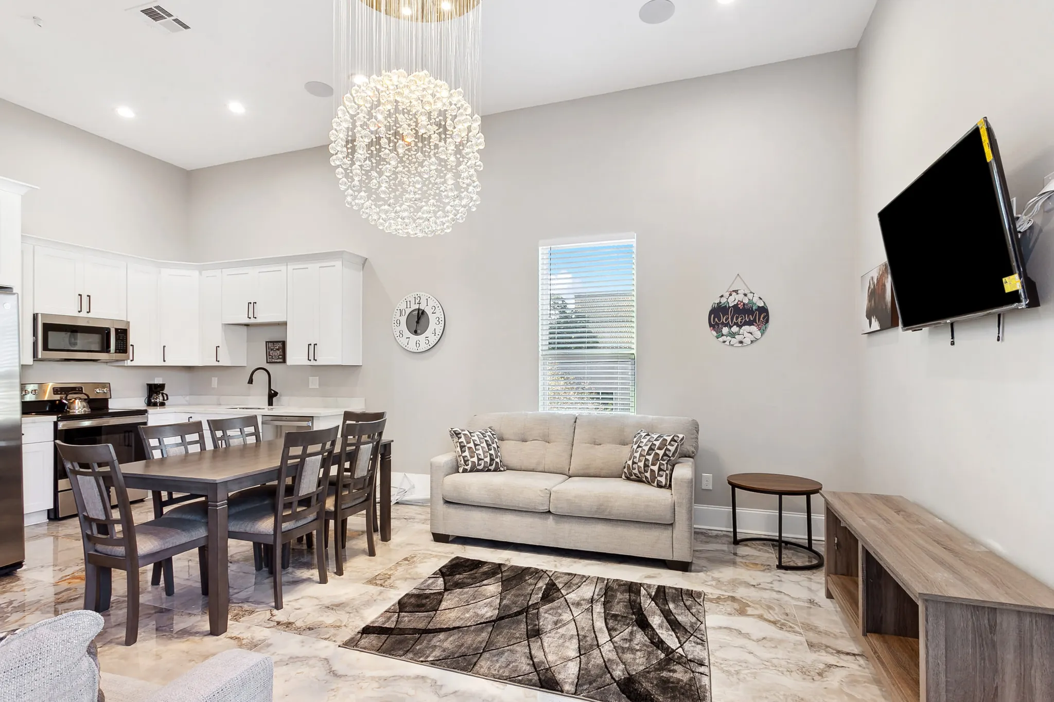 Front View of stay watts property