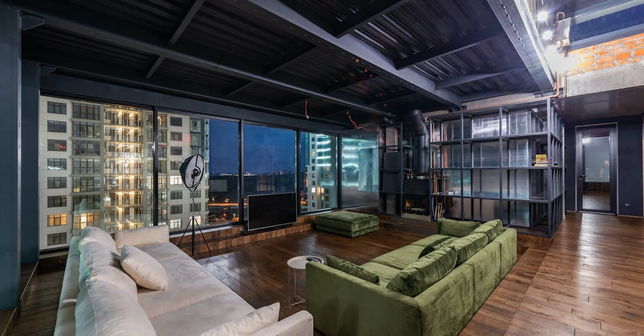 Easter Weekend in Pittsburgh 2026: Kid-Friendly Activities & Lofts for Families