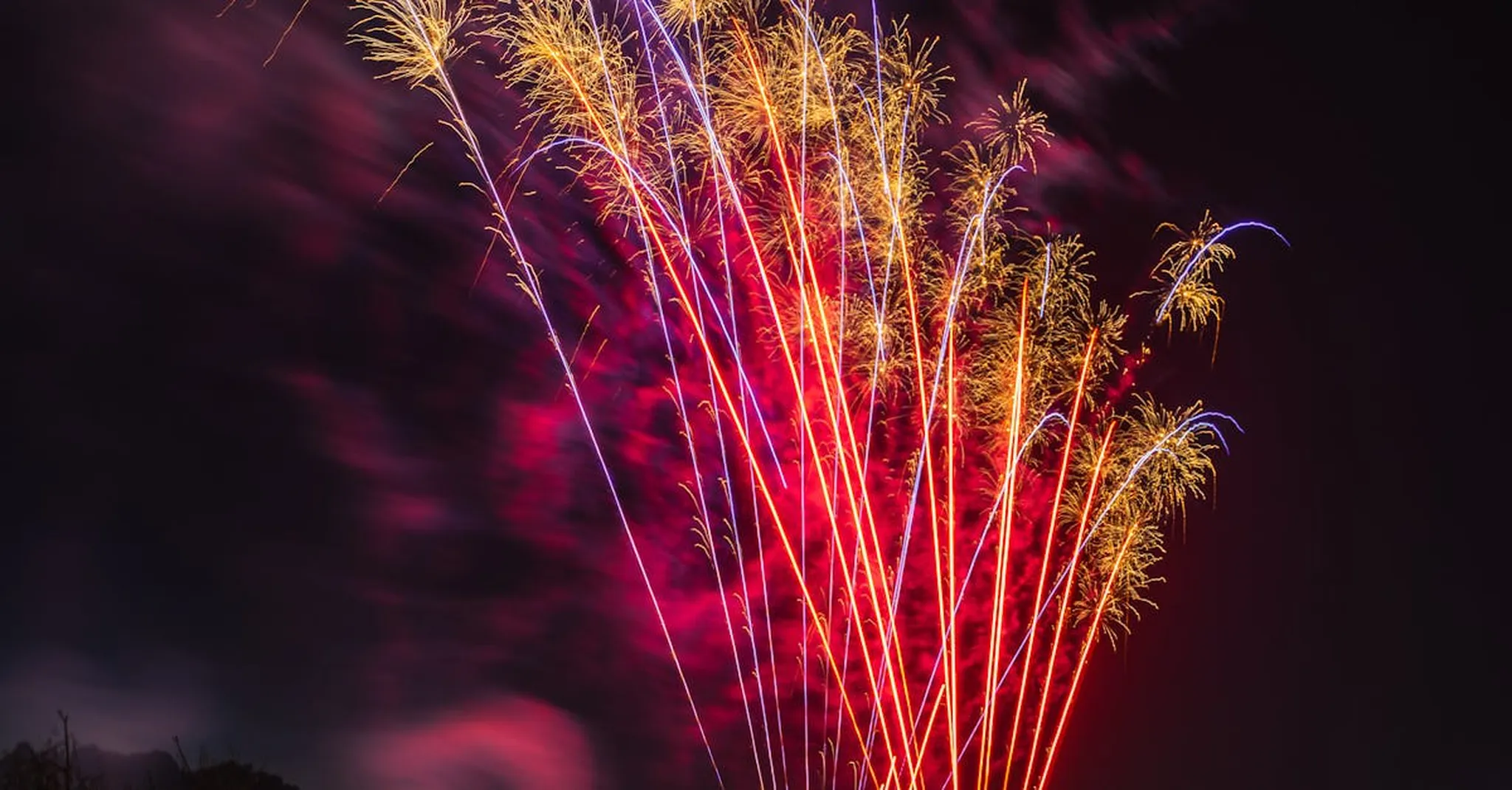 July 4th Weekend 2026 Near Asheville: Treehouse Escapes & Fireworks