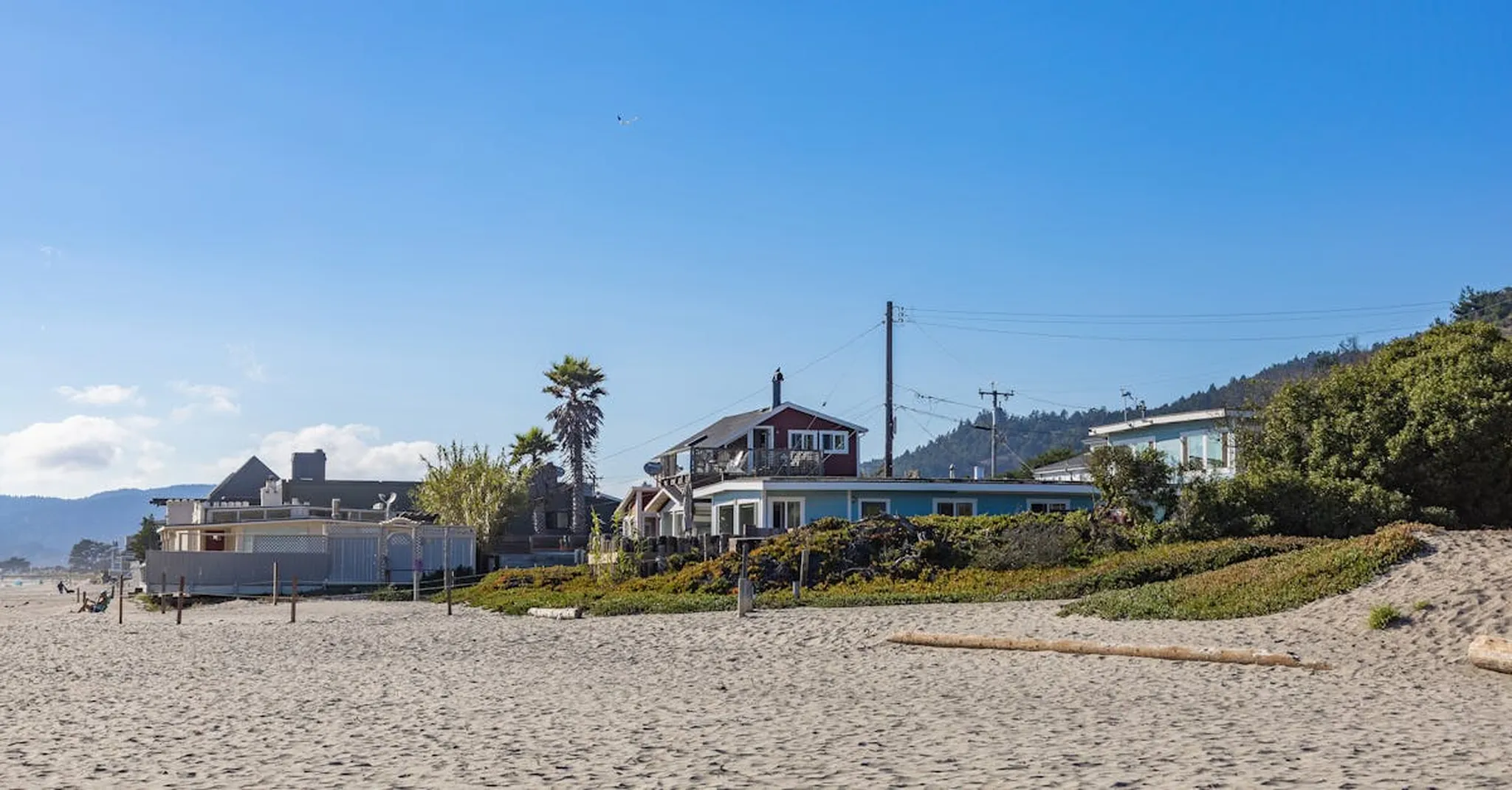 Best Cocoa Beach Pier Restaurants: Where to Eat with Ocean Views